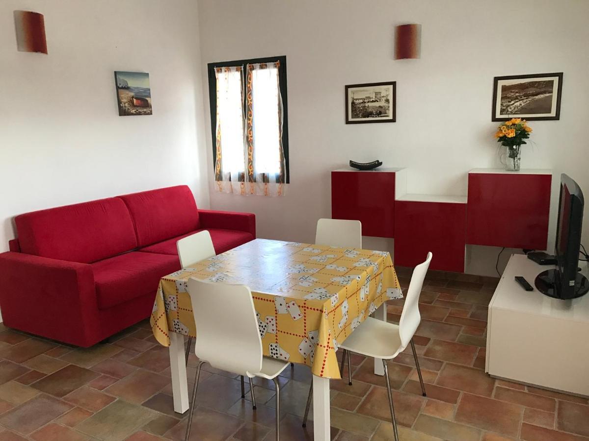 Li Frati Biancheddi Lägenhet Santa Teresa Gallura Exteriör bild